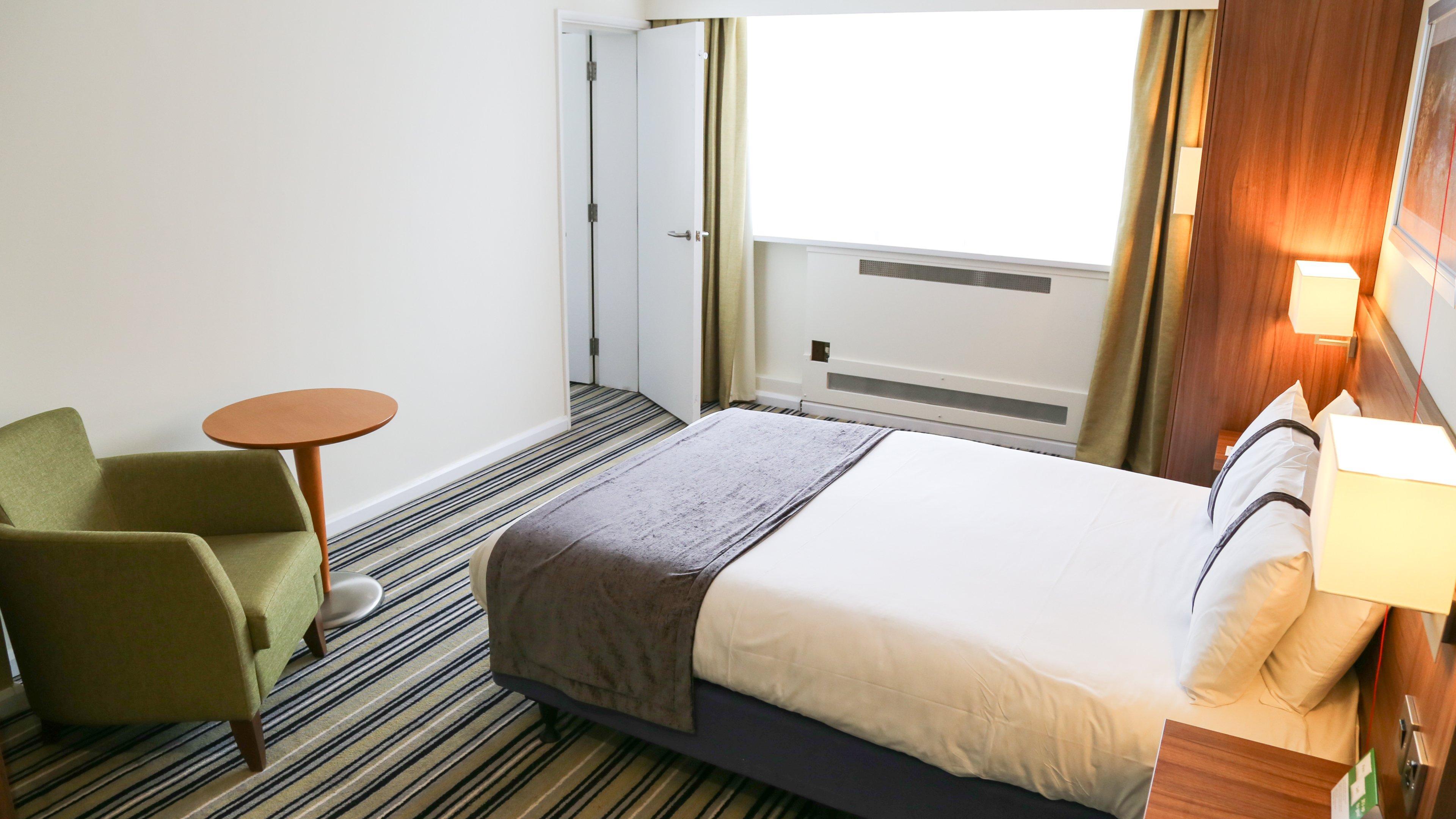 M56 Junction 12 By Ihg 4* Runcorn